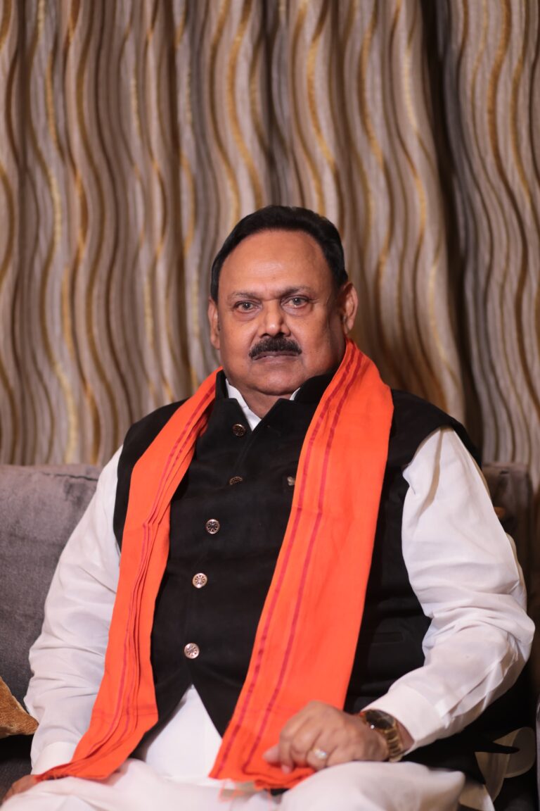 हुसैनाबाद में स्टेडियम निर्माण कार्य को स्वीकृति मिली,     2.26 करोड़ से बनेगा स्टेडियम।