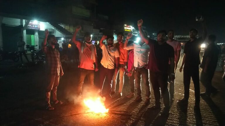 बेरमो जिला बनाने की मांग को लेकर आज सम्पूर्ण बेरमो रहेगा बंद 