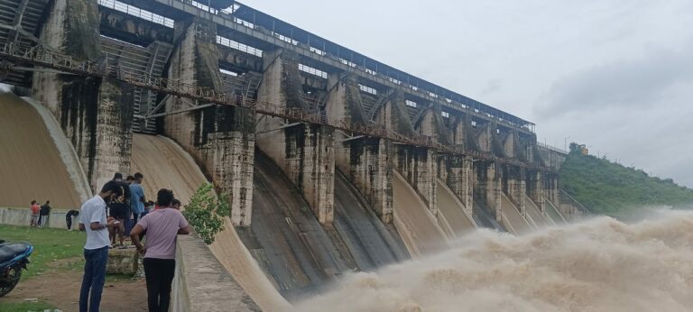 जलाशय में 865 फीट पानी रखने की क्षमता है। वर्तमान समय जलाशय में अपराह्न 12:00 बजे तक 860 फीट है…