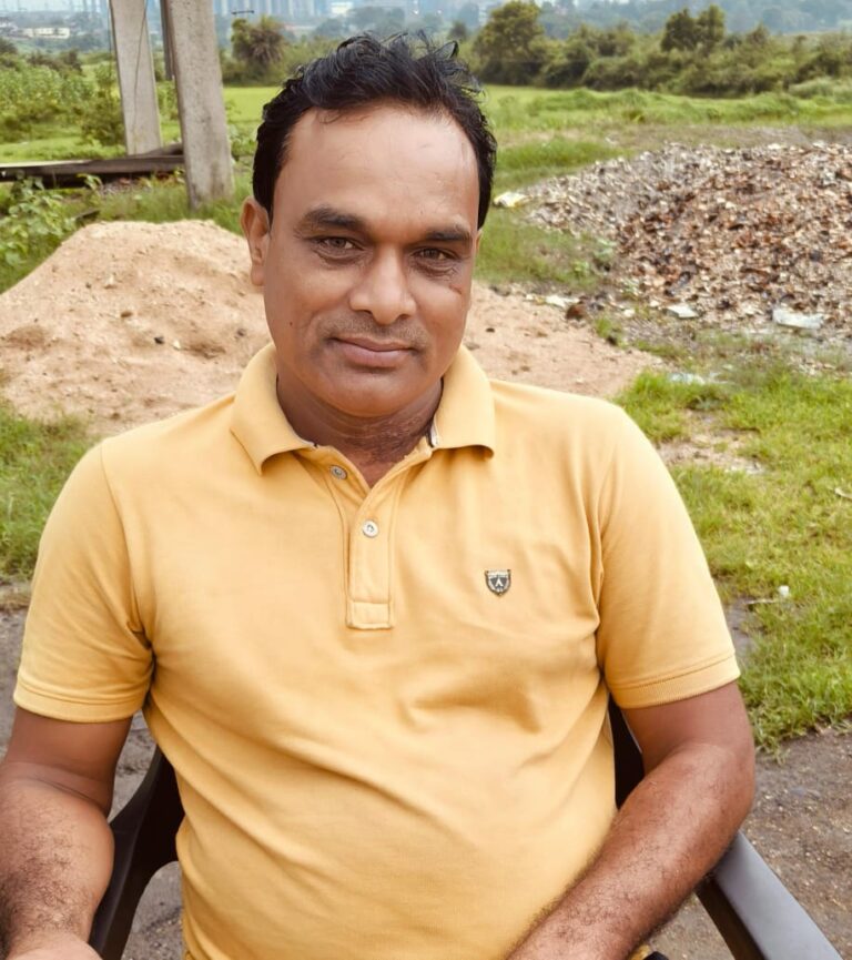 बालू को वैध रूप से कंपनिया खरीदे ऐसा जिला खनन पदाधिकारी ने पहल नही की:महेश महतो