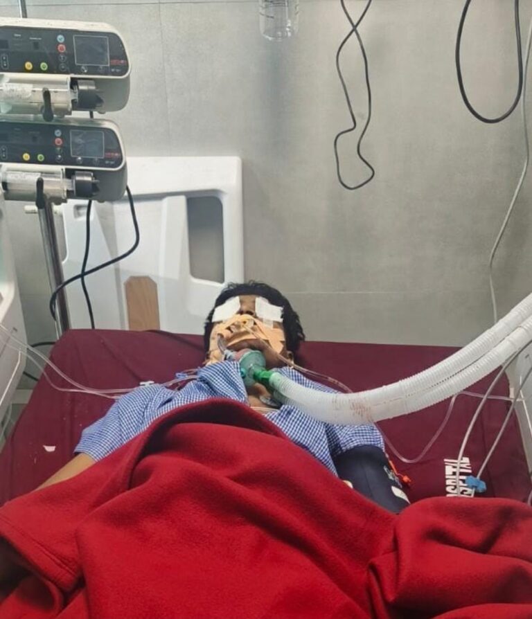सोनू कुमार के कांदिवली में मौत झारखंडी एकता संघ एवं गांव वालों के सहयोग से शव गांव भेजा गया