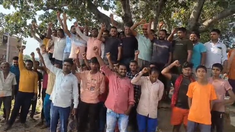 सेरनदाग में आम्रपाली सीसीएल द्वारा जमीन को अधिग्रहित कर फर्जी ग्राम सभा का मामला पकड़ा तुल।