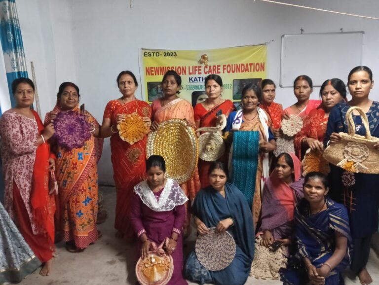 न्यू मिशन लाइफ केयर फाउंडएशन के अध्यक्ष सुनीता सिंह की संघन पहल से महिलाए हो रही हैं सशक्त।