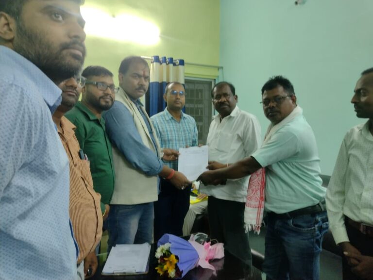 रांची विश्वविद्यालय के अतिथि शिक्षक धरने में विद्यार्थियों की पढ़ाई हो रही है बाधित।