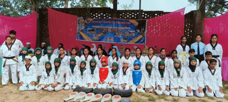 रॉयल पाम इंटरनेशनल स्कूल में ताइक्वांडो बेस्ट ग्रेडिंग एवं प्रशिक्षण शिविर का आयोजन।