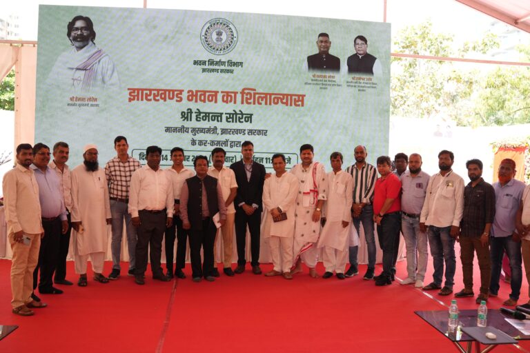 Bhoomi Pujan and foundation stone laying ceremony of the much awaited Jharkhand Bhawan took place in Vashi, Navi Mumbai.