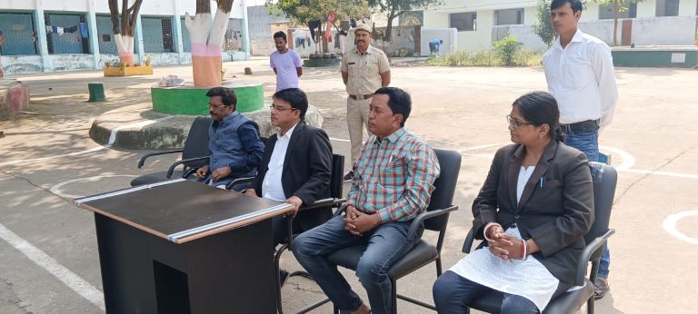 तेनुघाट जेल में रविवार को कानूनी जागरूकता शिविर।