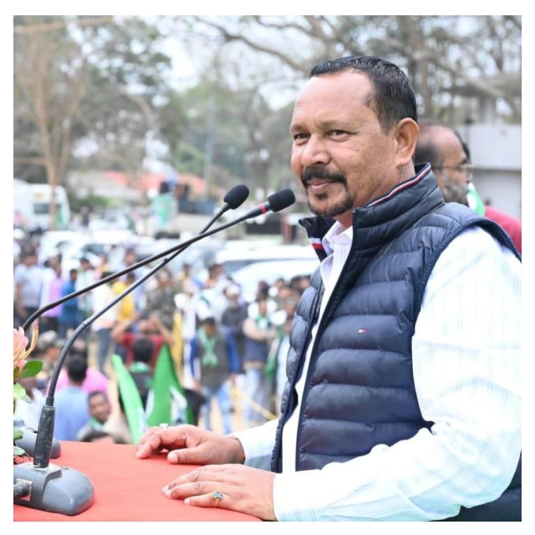 सड़क सुरक्षा के नियमों का अनुपालन नहीं करने वालों के खिलाफ कार्रवाई करें: दीपक बिरुआ , मंत्री