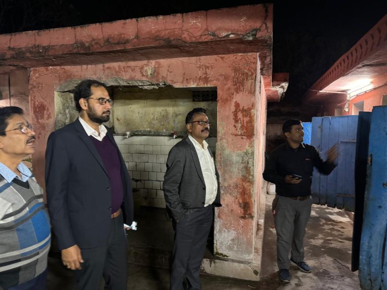 बीएसएल टीम ने नयामोड़ बस स्टैंड का किया निरीक्षण।