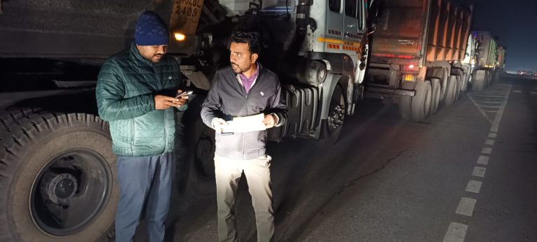 खनन विभाग ने चलाया सघन जांच अभियान, 02 ट्रैक्टर 01 हाइवा जब्त।