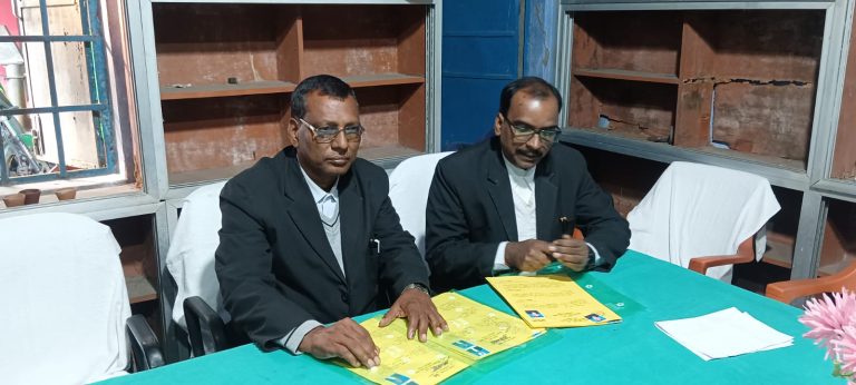 अधिवक्ता संघ तेनुघाट का सत्र 2024/26 का चुनाव में बुधवार को नहीं लिया किसी ने नाम वापस।