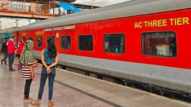 Indian Railway: प्रयागराज संगम-गाजीपुर सिटी एक्सप्रेस रहेगी निरस्त, इन ट्रेनों का बदला रहेगा मार्ग।