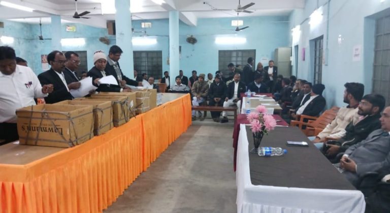तेनुघाट अधिवक्ता संघ का चुनाव संपन्न, आऐ परिणाम।