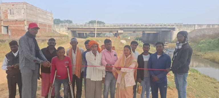 जिप सदस्य ने किया शव दाह संस्कार शेड की उद्घाटन।