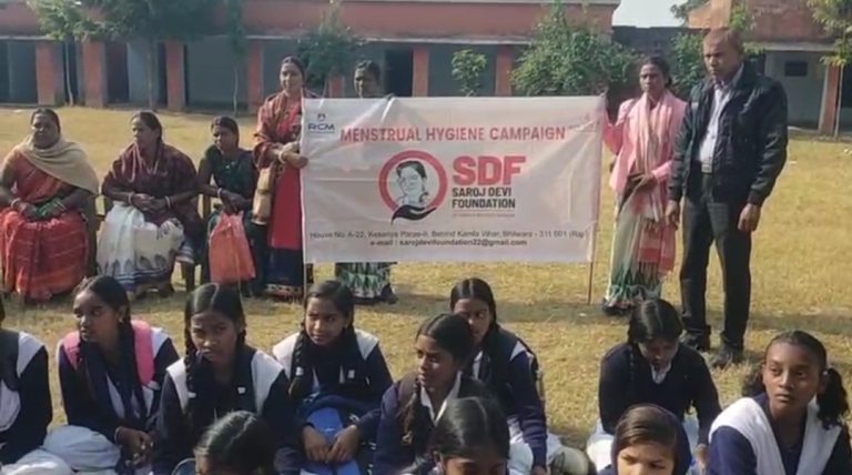 कर्पूरी उच्च विद्यालय कंजकीरो में आर सी एम ने स्वास्थ्य दिवस मनाया।