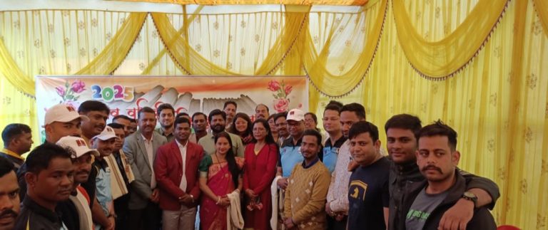 तेनुघाट छठ घाट दामोदर नदी के तट पर सम्मान समारोह सह वानभोज कार्यक्रम का आयोजन
