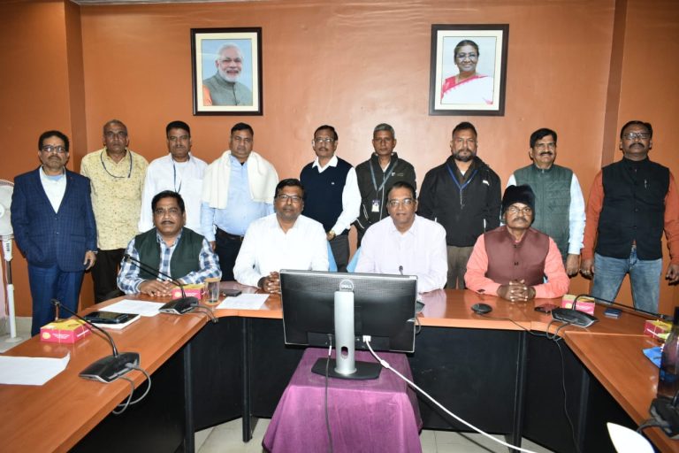 बोकारो ताप विद्युत केंद्र में विदाई सम्मान समारोह।