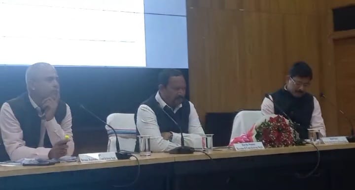 सीओ तकनीकी कारणों का हवाला देकर आवेदन रिजेक्शन किया तो होगी कार्रवाई: मंत्री, दीपक बिरुआ