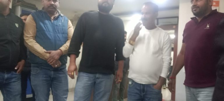 धूमधाम से मनाया गया समाजसेवी संजय सिंह का जन्मदिन