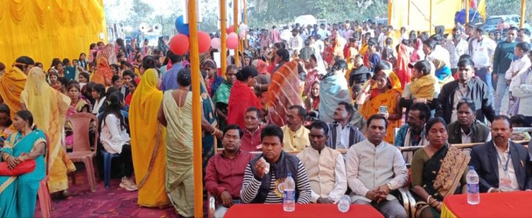 संत शिरोमणि गुरु रविदास आश्रम द्वारा 648वीं संत रविदास जयंती बड़े ही धूमधाम से मनाई गई।