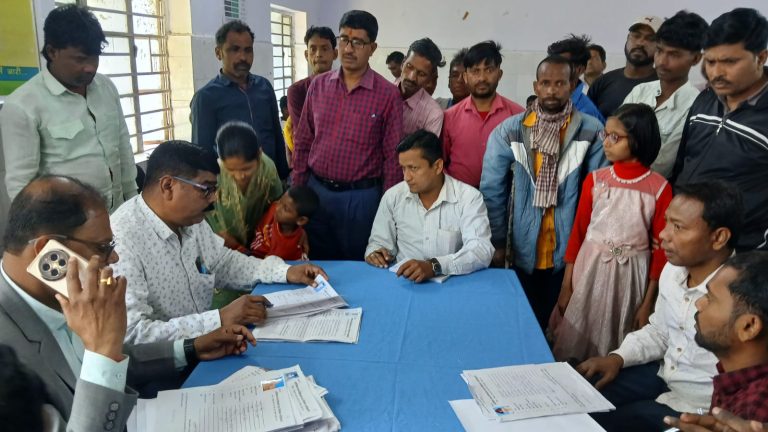 सामुदायिक स्वास्थ्य केंद्रों (सीएचसी) में लग रहा शिविर, हो रहा ऑन स्पॉट निष्पादन।