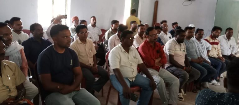 खागा थाना परिसर में हुआ ईद सरहुल व रामनवमी को लेकर शांति समिति का हुआ बैठक आयोजित ! 