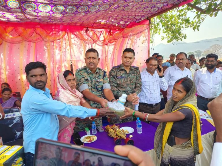 पुलिस अधीक्षक, बोकारो के द्वारा चतरोचट्टी थाना अंतर्गत नक्सल प्रभावित क्षेत्र…….