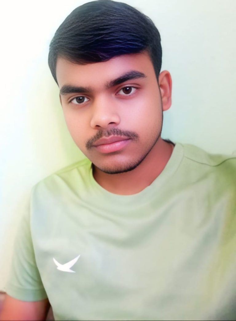 मिश्रा कोचिंग के छात्रों ने मैट्रिक परीक्षा में लहराया परचम, प्रणव बने बिहार टॉपर