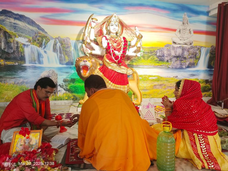 हुसैनाबाद में चैती नवरात्रि की भव्य शुरुआत, कलश स्थापना सम्पन्न 