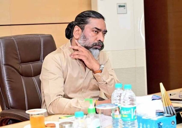 अधिवक्ताओं के लिए हेमंत सरकार की सौगात, 3 मई को होगी अधिवक्ता स्वास्थ्य सुरक्षा योजना की शुरुआत
