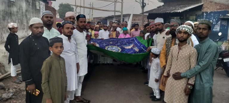 मोहिउद्दीन चिश्ती की सालाना उर्स पर कमेटी द्वारा निकाली चादर