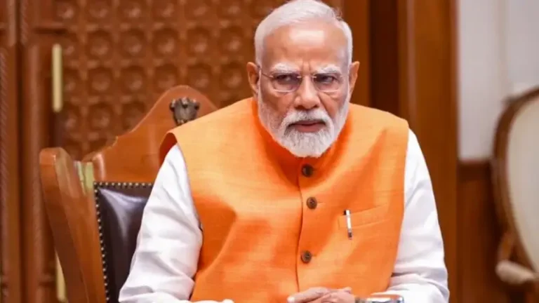 PM मोदी ने सुरक्षाबलों दी खुली छूट, टारगेट और टाइम सेना करें तय, तीनों सेना अध्यक्षों की बैठक में बोले प्रधानमंत्री