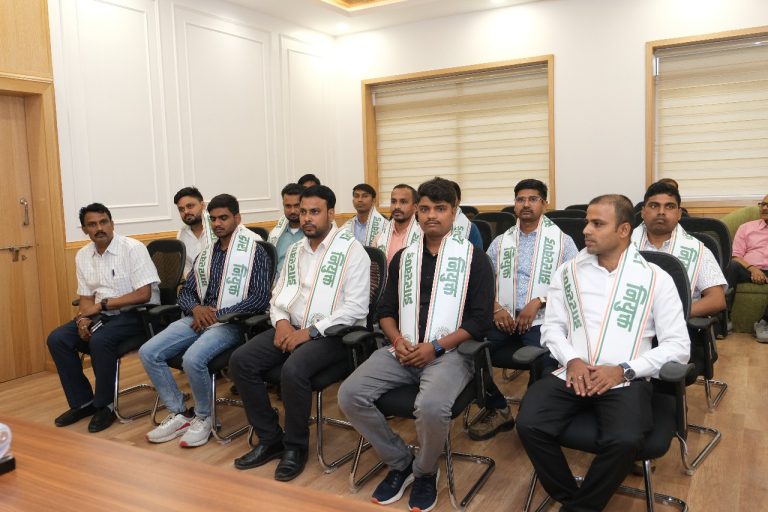 युवाओं को प्रशिक्षण देकर दक्ष बनाएं प्रशिक्षण अधिकारी: मंत्री