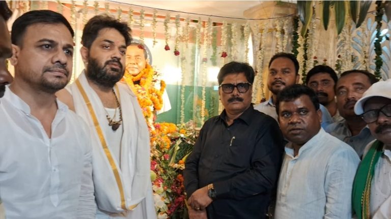 पूर्व मंत्री सह मजदूरों के मसीहा दिवगंत राजेंद्र सिंह का मनाया गया पांचवी पुण्यतिथि।