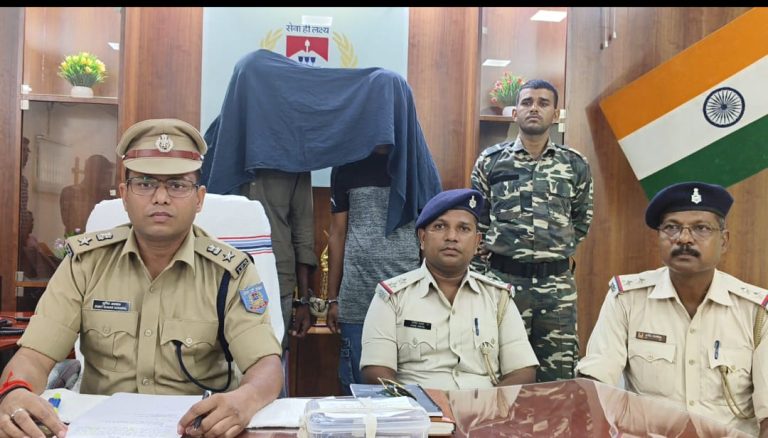 शादी में गाना बजाने को लेकर विवाद, गोलीबारी में एक युवक की मौत, दो आरोपी सहित, देसी पिस्टल बरामद