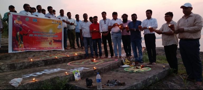 विश्व प्रसिद्ध तेनुघाट डैम में BDO के देख रेख में नमामि गंगे कार्य क्रम का आयोजन किया गया।