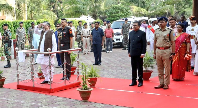 माननीय राज्यपाल झारखंड को दी गई गार्ड ऑफ ऑनर