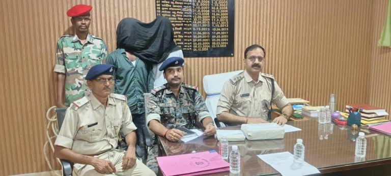 दो युवक हथियार के साथ गिरफ्तार, भेजें गए जेल