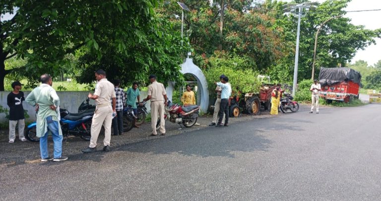 बोकारो ट्रेफिक पुलिस के द्वारा अपने उच्च पदाधिकारियों के दिशानिर्देश पर चलाया गया वाहन जांच अभियान