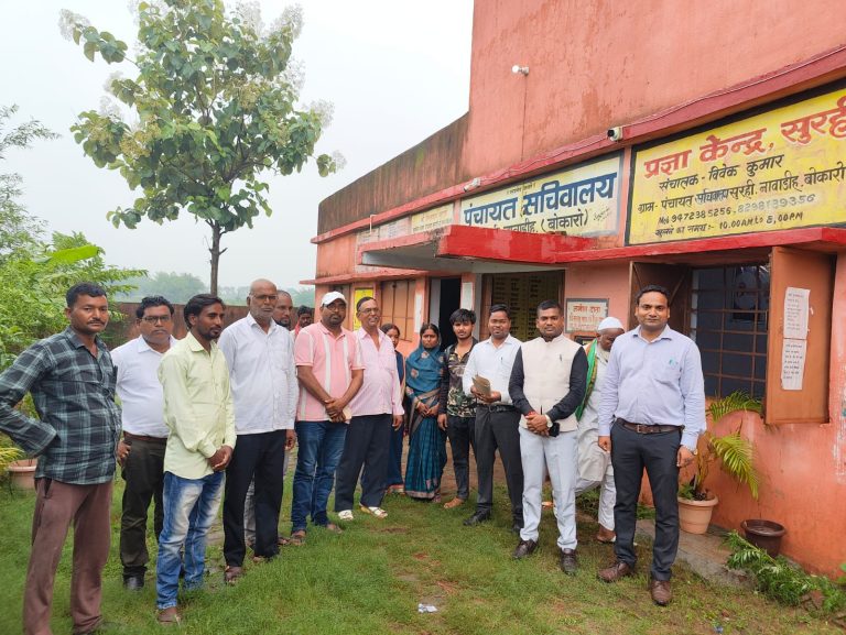 जिले के वरीय पदाधिकारियों ने पंचायतों का किया भ्रमण।