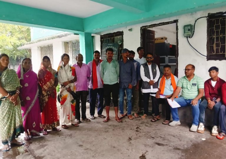 जले ट्रांसफार्मर बदलने की आम लोगों की बातें अनसुनी कर रहा बिजली विभाग- फॉरवर्ड ब्लॉक