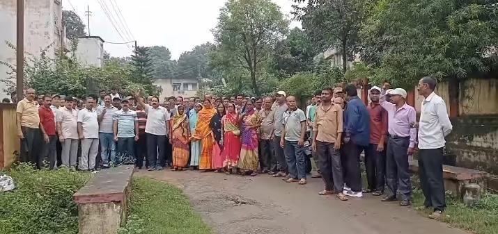 डीवीसी बोकारो थर्मल के सप्लाई मजदूरों का प्रदर्शन