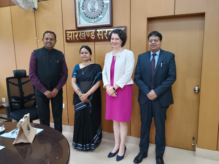 झारखंड के विभिन्न क्षेत्रों में सहयोग और निवेश पर मुख्य सचिव के साथ अमेरिकी काउंसलेट जेनरल बैठक