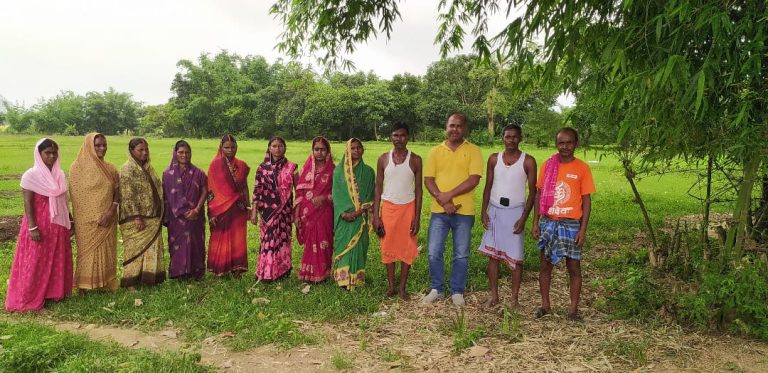 मशरूम फैक्ट्री द्वारा जबरन कचरा फेंकने के खिलाफ लोगों में बढ़ रहा आक्रोश।