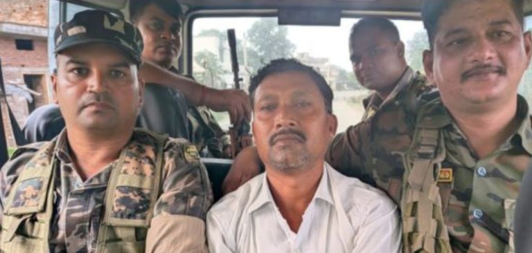 BREAKING: 5 हजार घूस लेते धराए रोजगार सेवक, ACB की टीम ने रंगेहाथों दबोचा