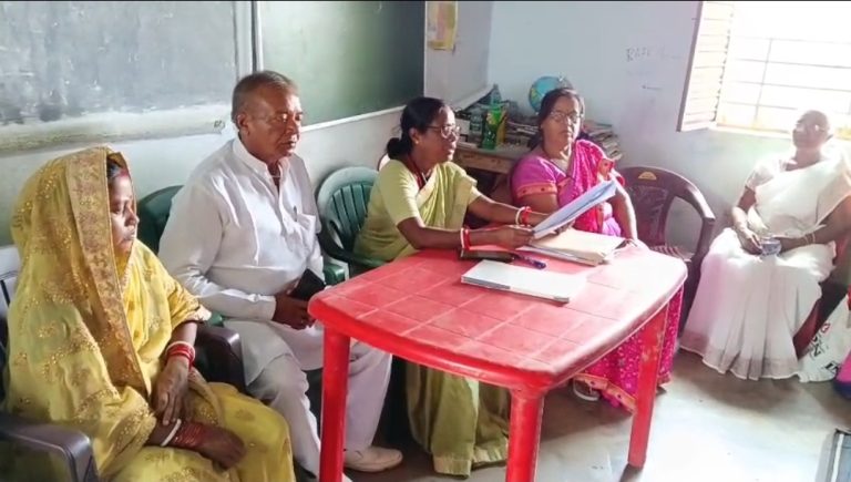 आंगनबाड़ी सेविका पद के चयन प्रक्रिया में ग्रामीणों ने हंगामा, चयन प्रक्रिया स्थगित,