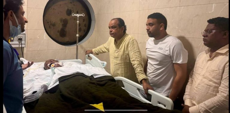 दिल्ली के अपोलो में जंग लड़ रहे रामदास सोरेन, साथी मंत्री इरफान अंसारी ने संभाली ज़िम्मेदारी!