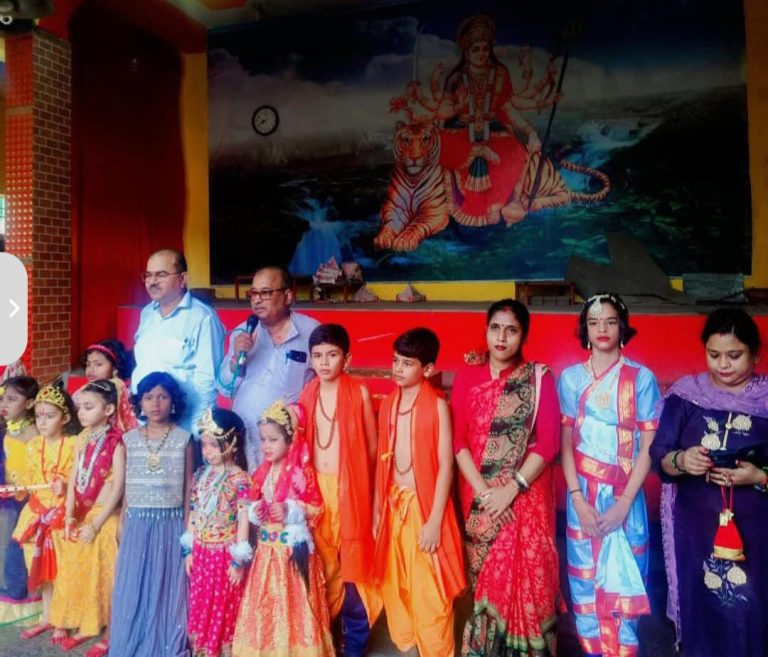अंतराष्ट्रीय हिन्दू परिषद राष्ट्रीय महिला परिषद द्वारा अलकापुरी दुर्गा मंडप में श्रीकृष्ण जन्माष्टमी के मौके पर राधा-कृष्ण साज-सज्जा प्रतियोगिता एवं भक्ति नृत्य प्रतियोगिता का आयोजन
