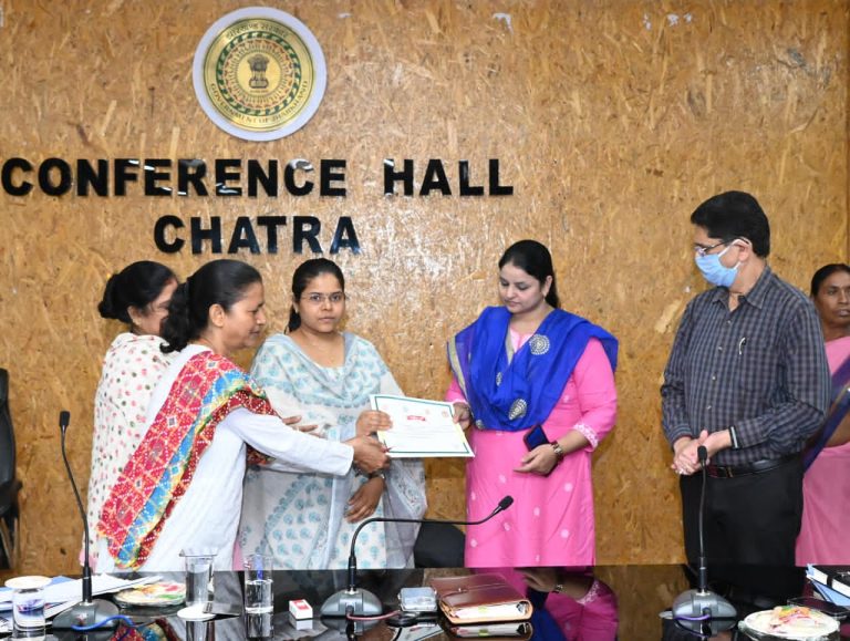 उपायुक्त कीर्तिश्री की अध्यक्षता में समाज कल्याण योजनाओं की समीक्षा, कड़ा निर्देश जारी।