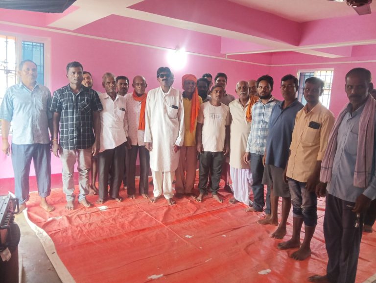 सार्वजनिक दुर्गा पूजा समिति के अध्यक्ष बने नागेश्वर प्रजापति व सचिव सुखदेव राणा